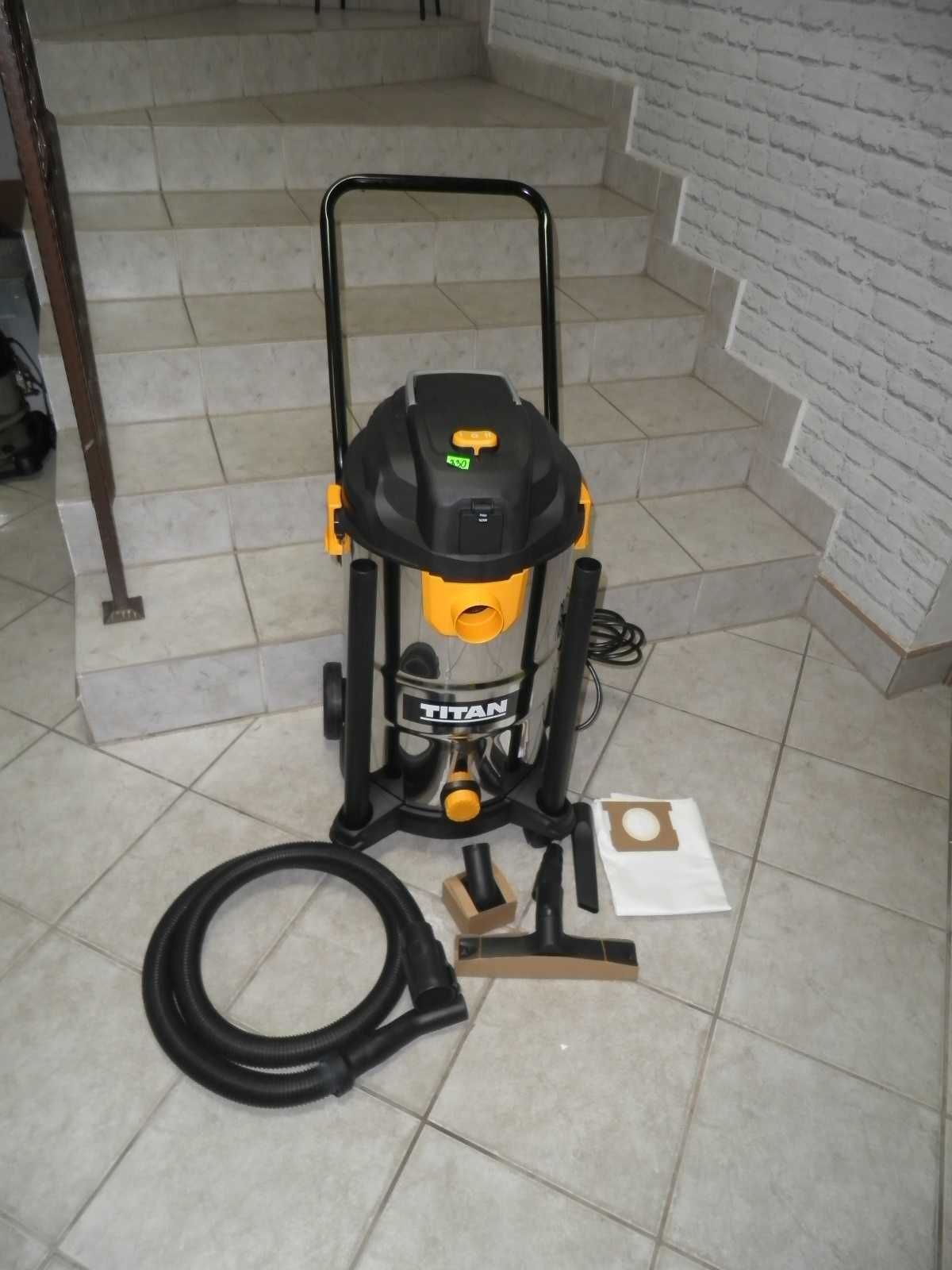 Odkurzacz TITAN TTB777VAC 40L 1500W