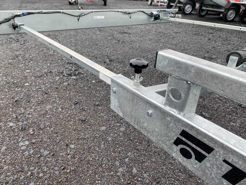 Przyczepa podłodziowa TEMARED do 8.16m 3000KG MOCNA jacht łódź DOSTAWA
