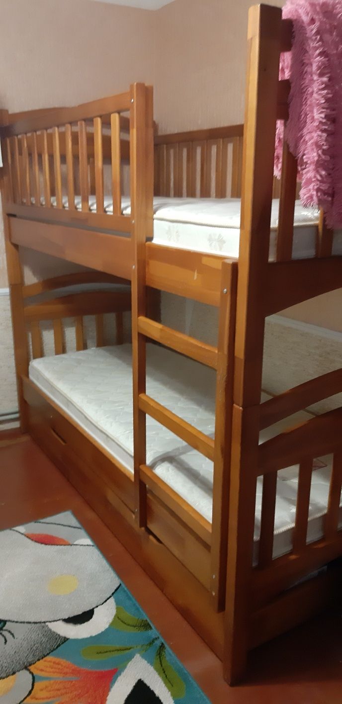 Кровать детская двухярусная