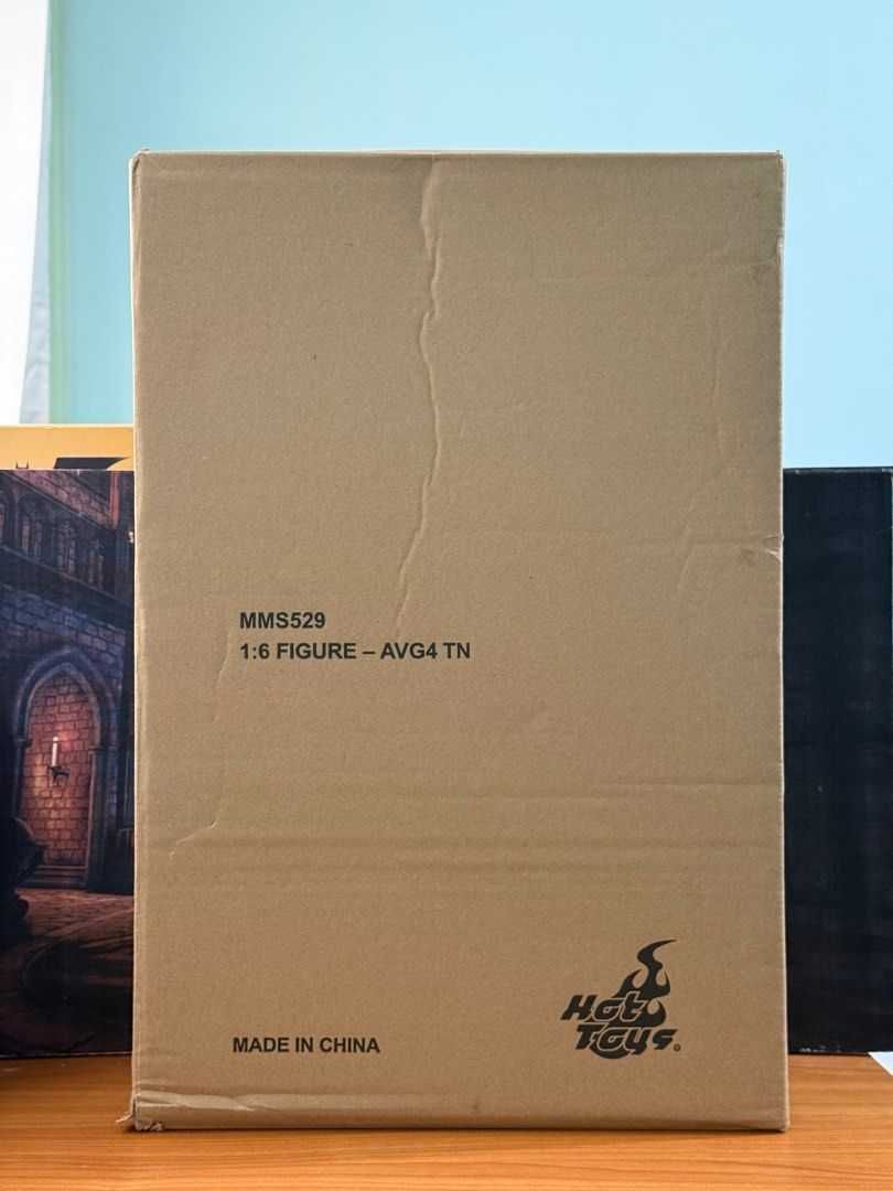 Figura Hot Toys Thanos Avengers Endgame