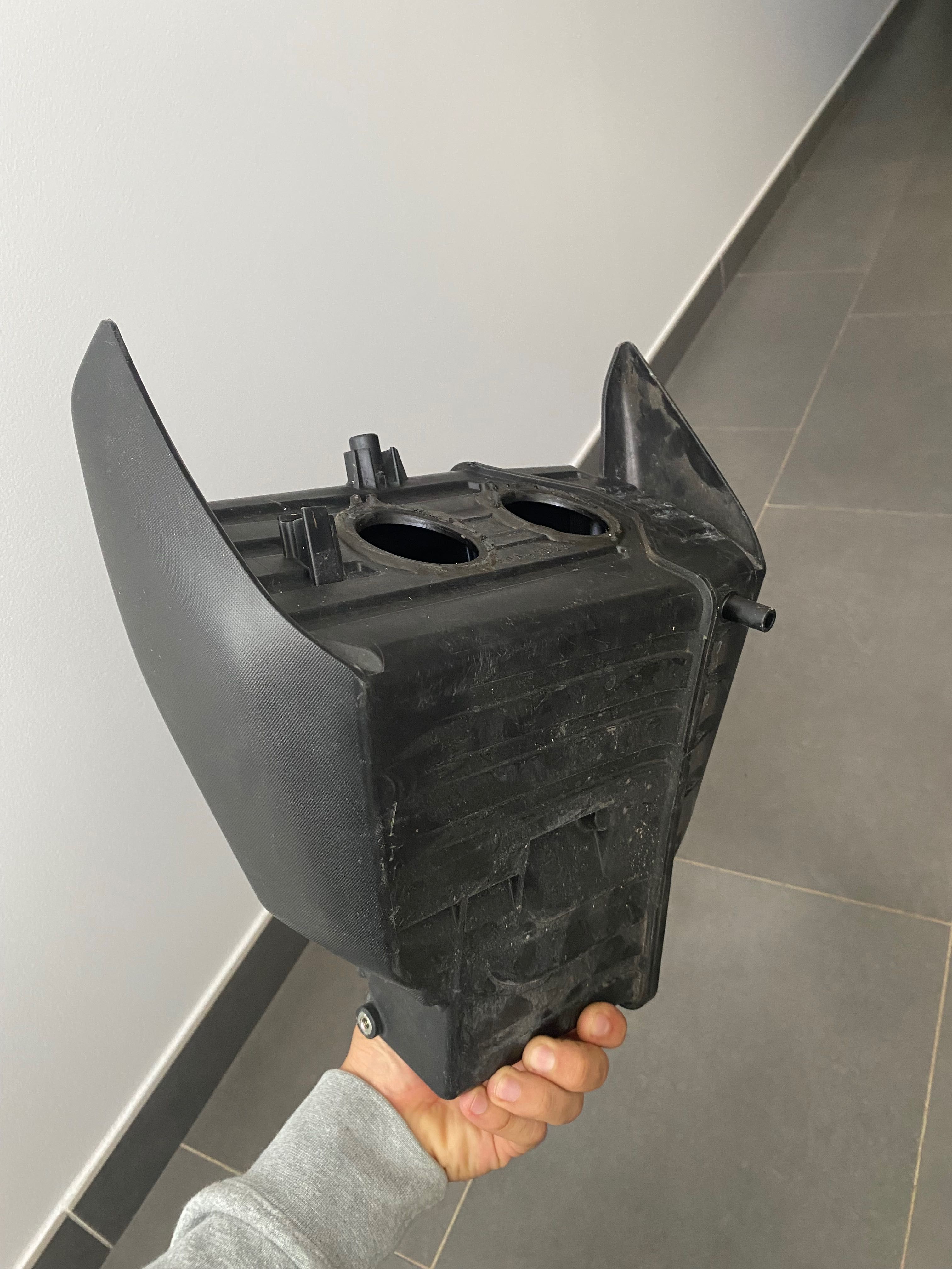 Vendo caixa de ar mt07