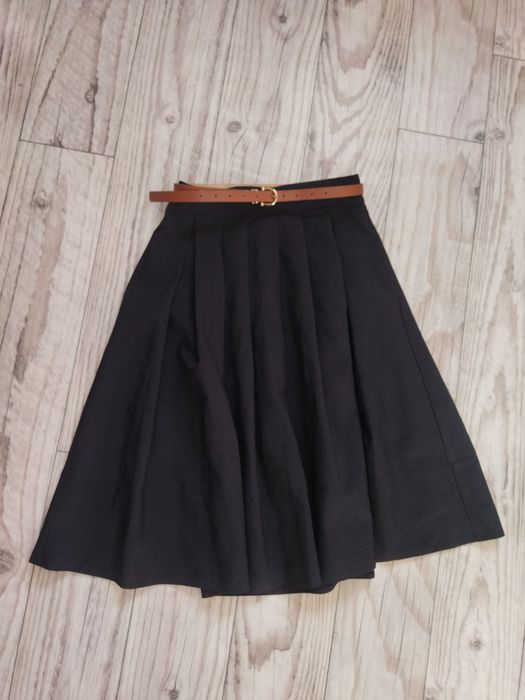 Спідниця міді у складку