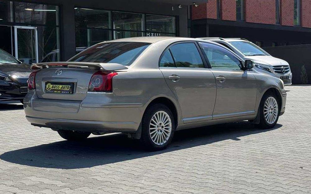 Toyota Avensis 2006