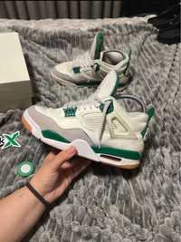 Jordan 4 Retro SB pine green