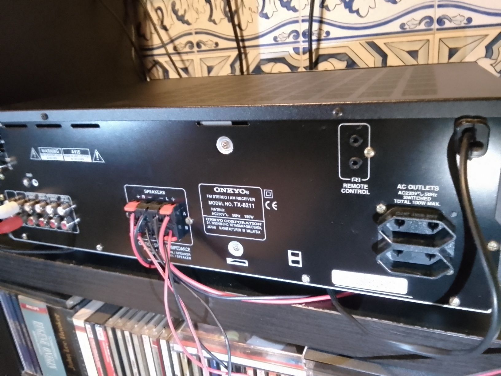 Amplificador Onkyo com rádio e comando, Mod TX 8211