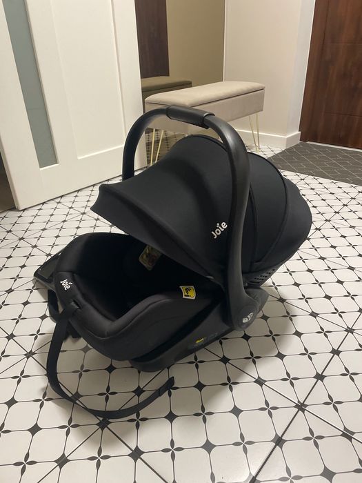 Nosidełko Joie I level z bazą isofix lusterko GRATIS