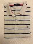 Polo Gant branco com riscas azuis