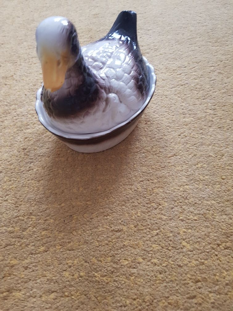 Sprzedam  porcelanową kaczkę