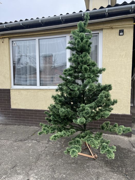 Штучна ялинка карпатська сніжна 2.5м на металевій підставці преміум