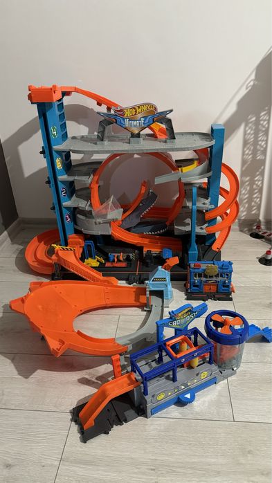 Парковка гараж Hot Wheels City / Хот Вілс