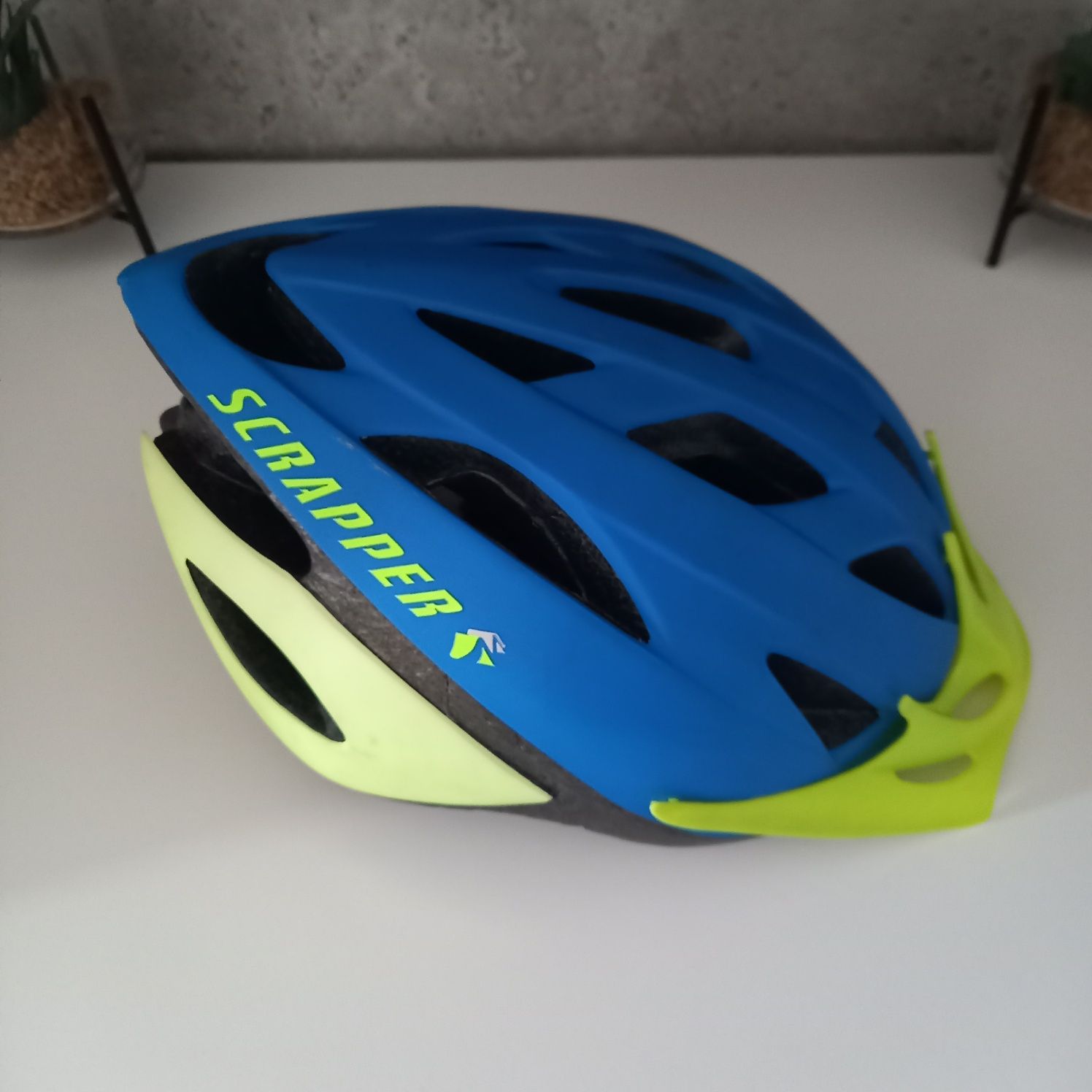 Kask rowerowy Scrapper