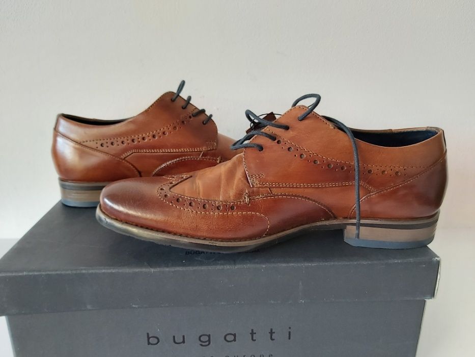 Półbuty BUGATTI koniakowe rozmiar 41 meskie buty pantofle