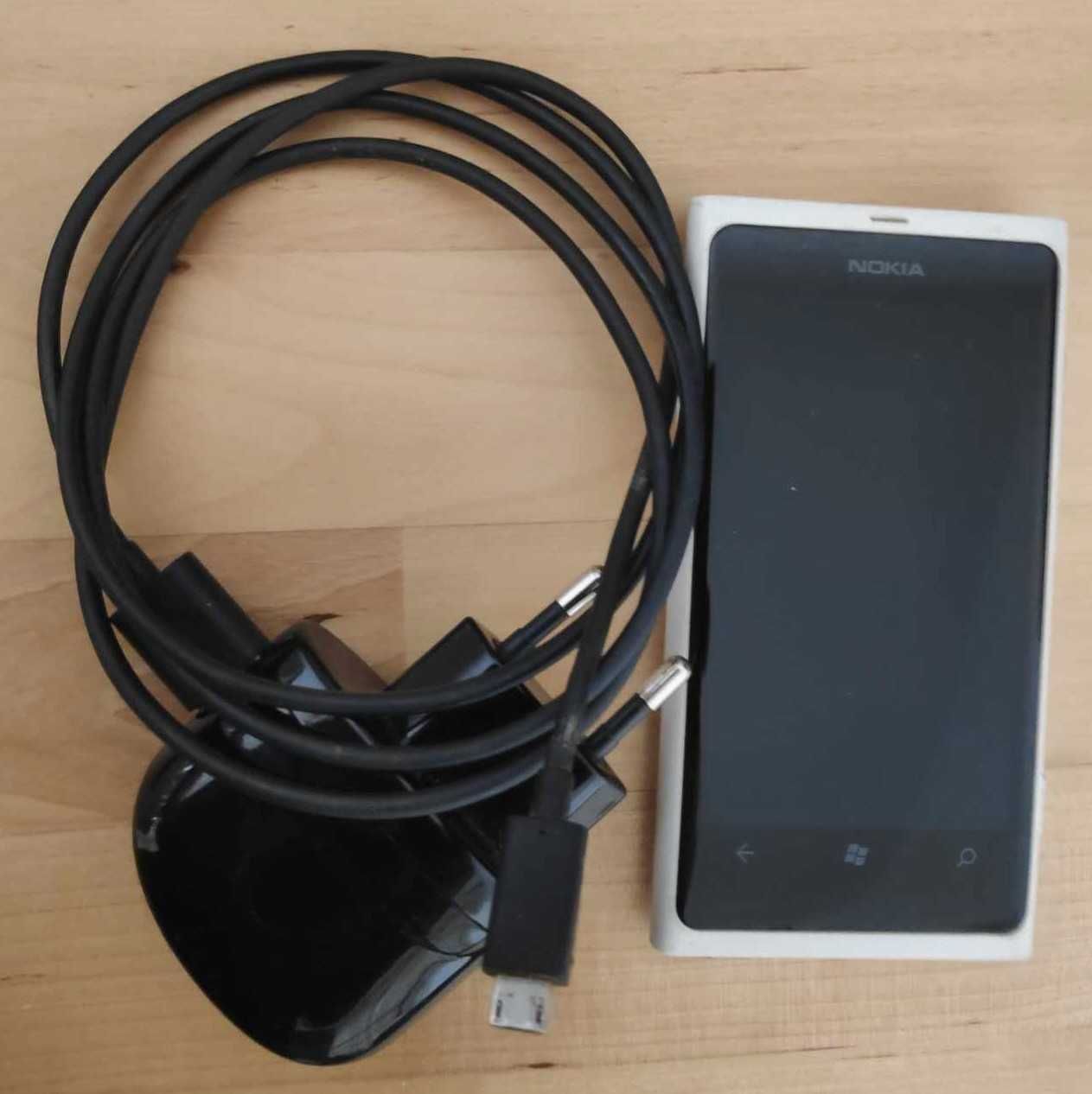 Nokia Lumia 800.