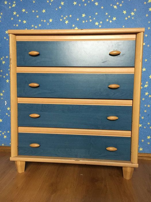 Комплект дитячих меблів