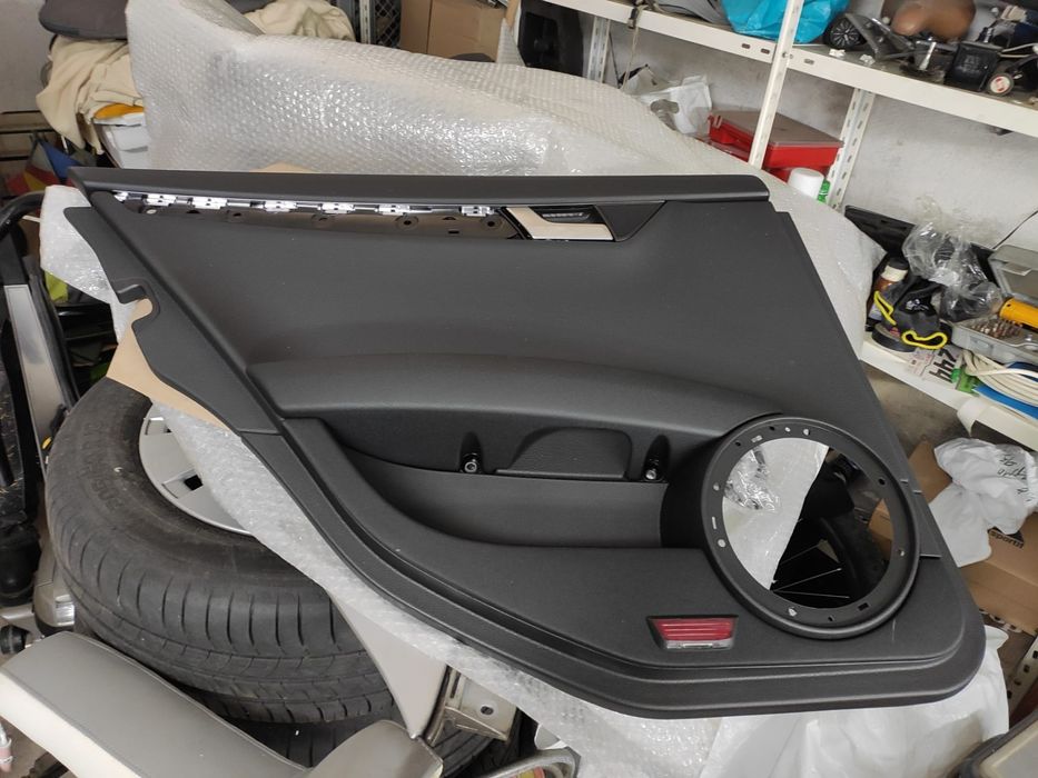 Tampos traseiros quartelas mercedes w204 Novos