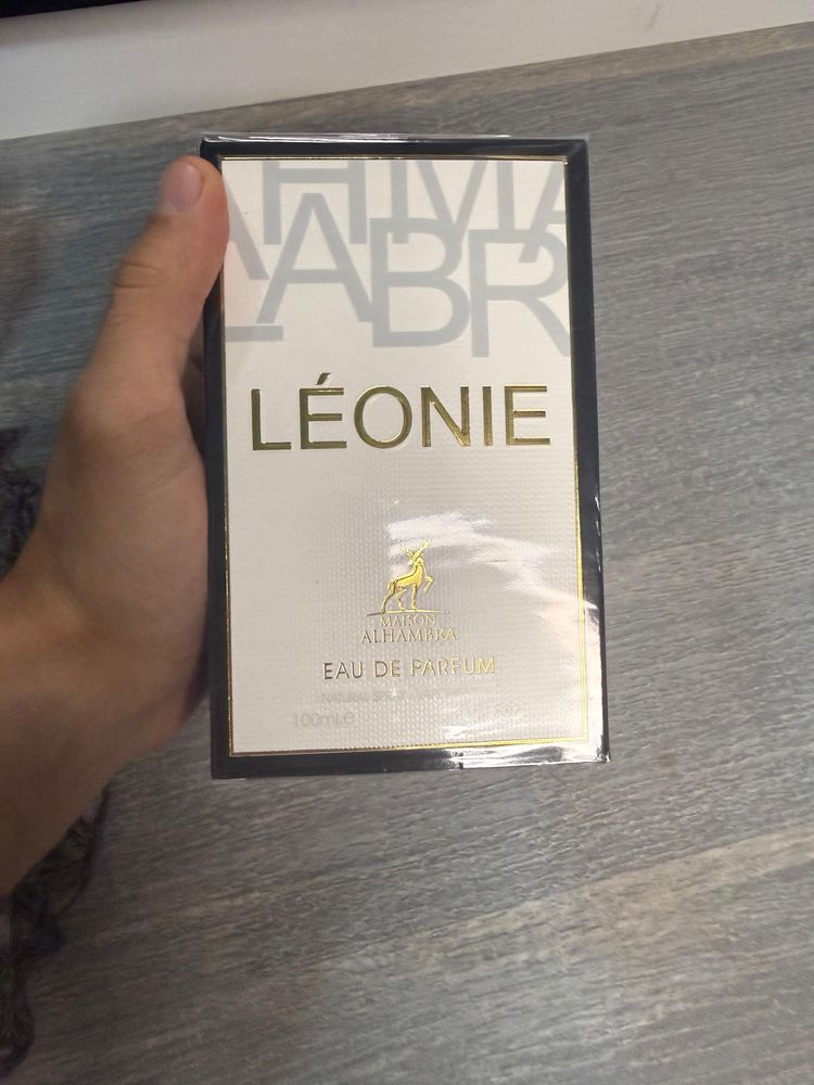 Léonie Maison Alhambra