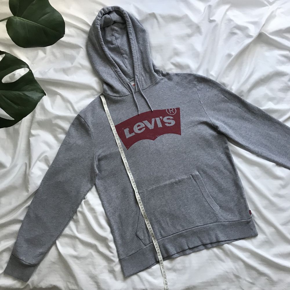 szara bluza LEVIS original rozmiar L logo kaptur