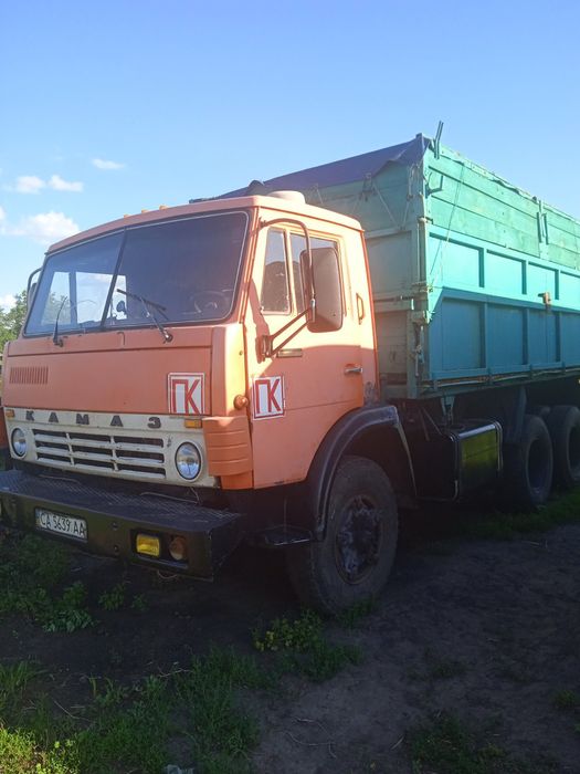 Продам камаз 55102,всі деталі за телефоном
