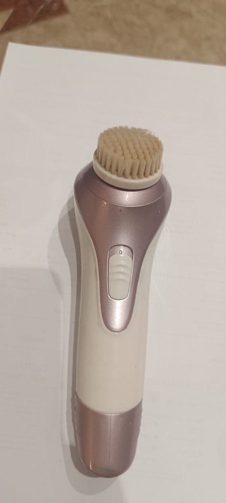 Massajador facial clatronic GM 3669