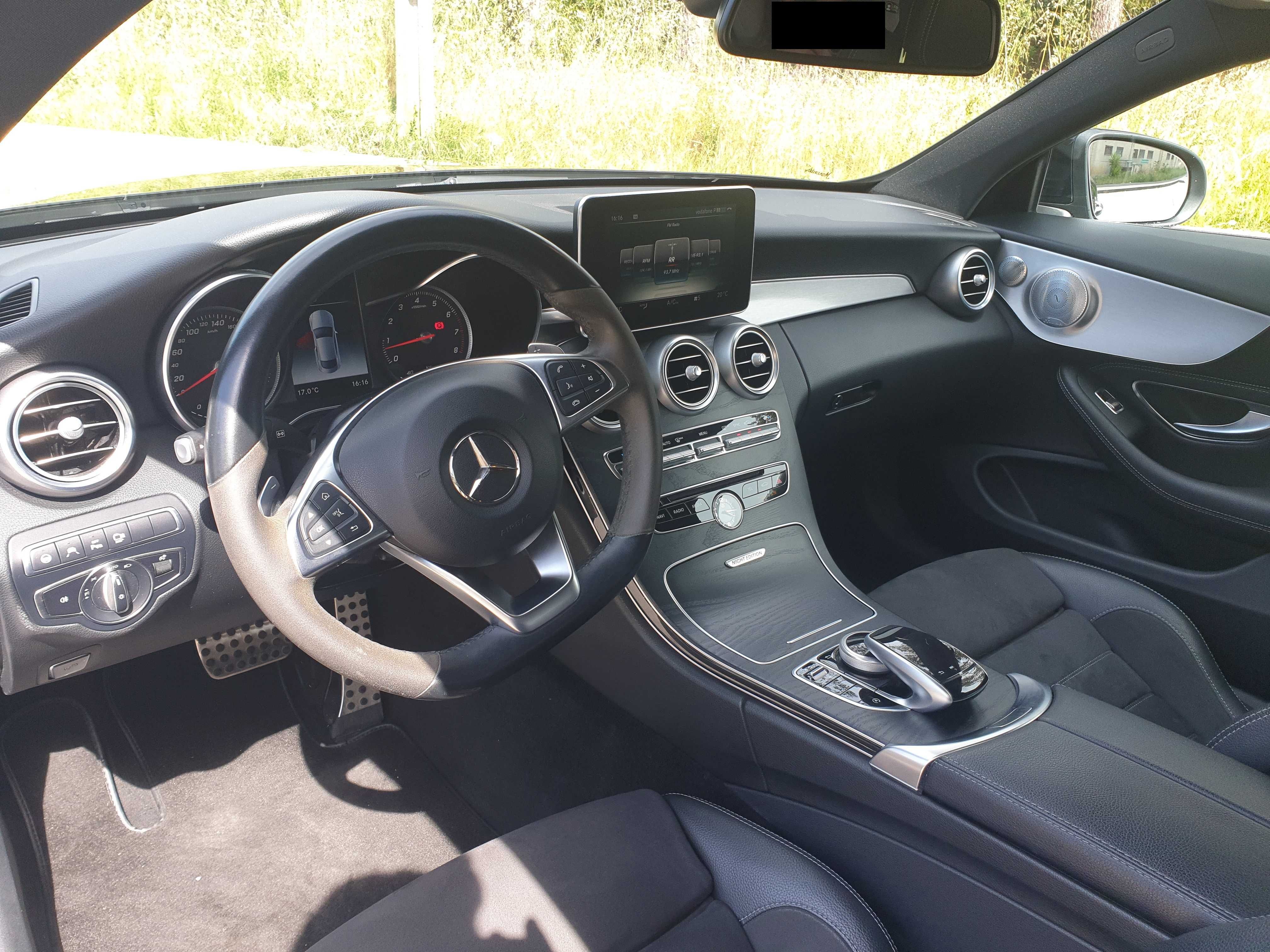 Mercedes-Benz C300 Coupe Night Edition