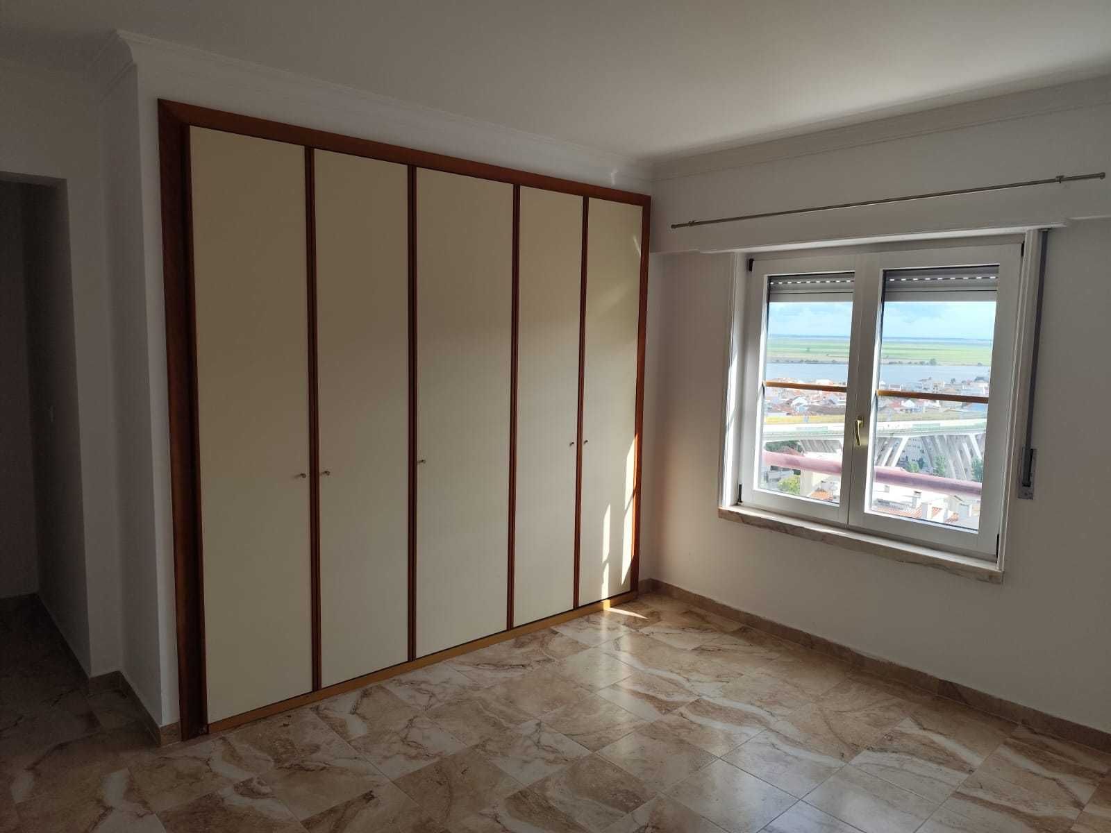 Arrendamento de quarto , Quinta do Bolhão, 20