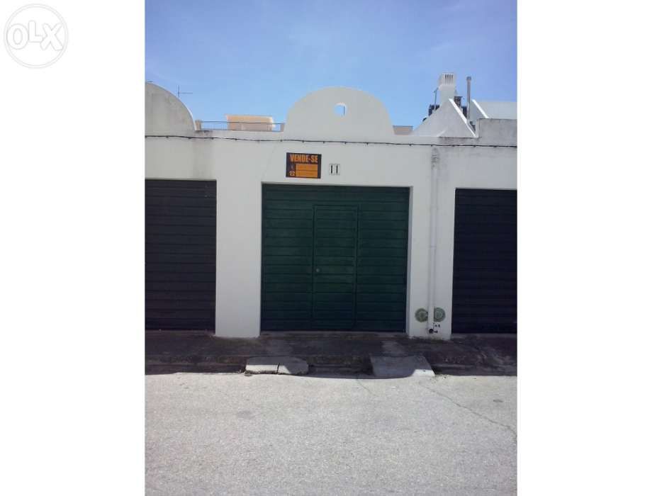 Garagem para venda - Loulé