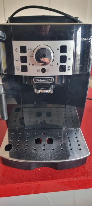 Sprzedam express do kawy DeLonghi