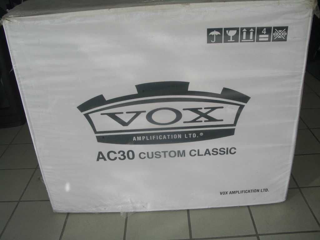 VOX AC30CC2X Imaculado, Altifalantes Blue Bulldog