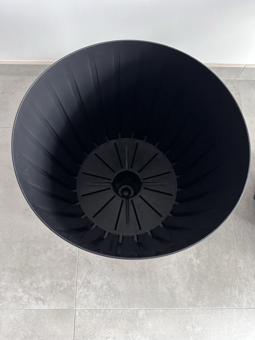 Donice czarne x 3 szt (cena za wszystkie 3)