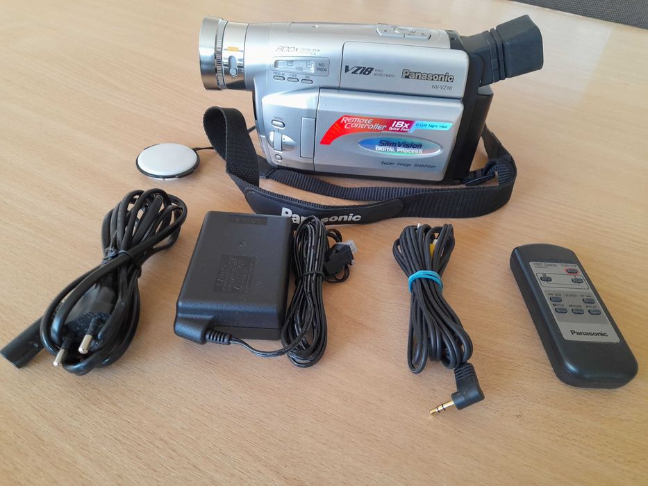 Відеокамера Panasonic NV-VZ18