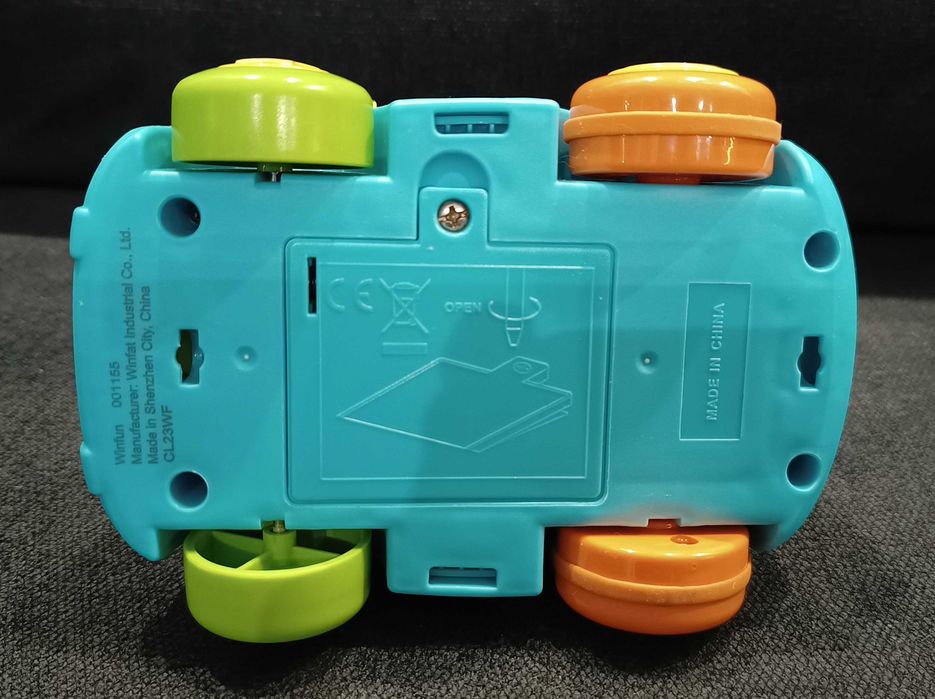 Samochód zdalnie sterowany - SmilyPlay