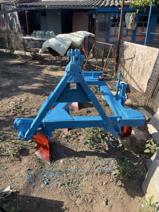 Продам плуг плн 3