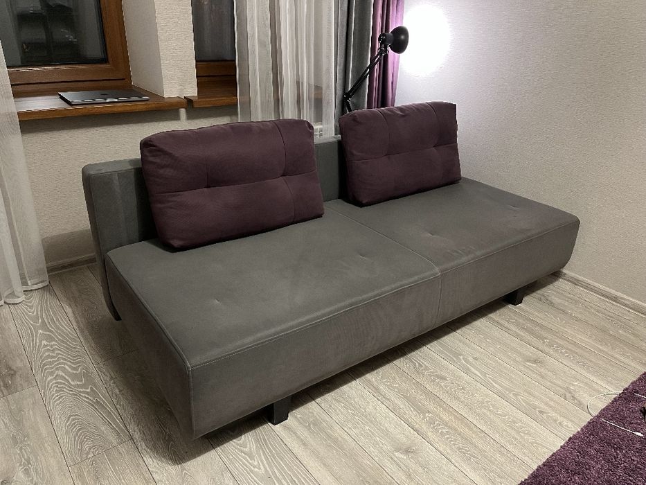 Продам диван-ліжко Blest «Капрі» розкладний, прямий, в гарному стані.