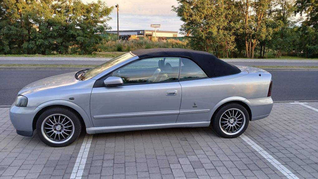 Opel Astra 1.6 Cabrio Bertone