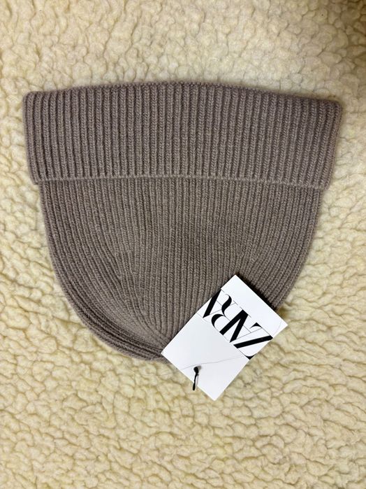 Шапка Zara, колір бежевий, розмір М, унісекс