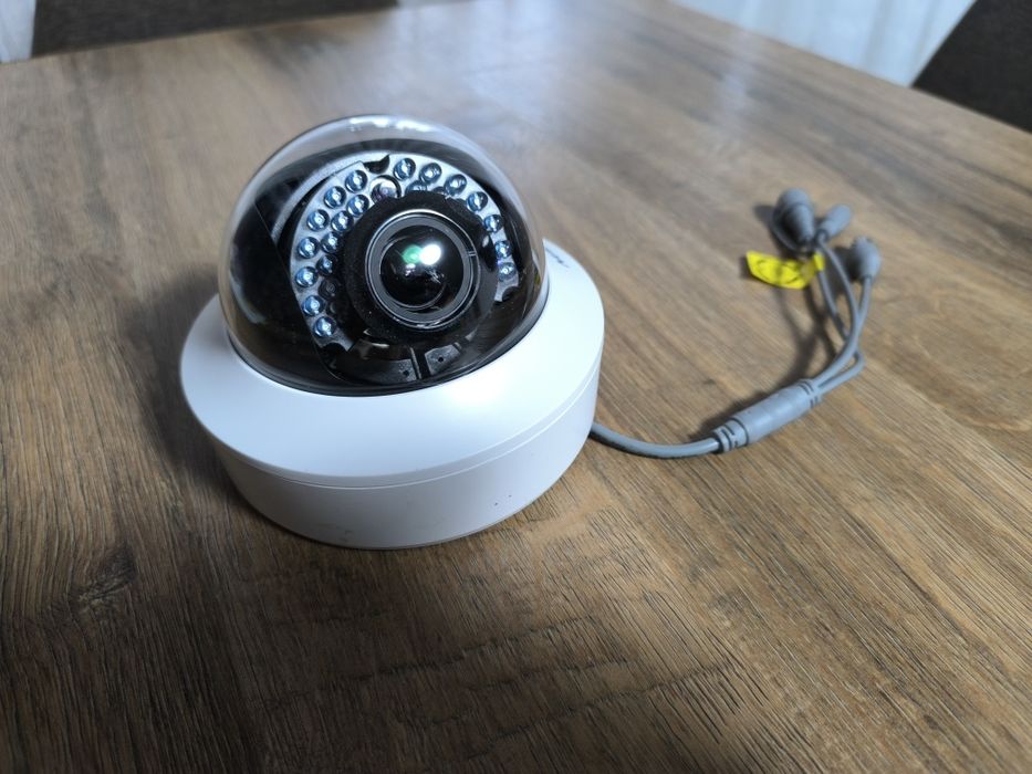 2 МП Turbo HD Відеокамера  Hikvision DS-2CE56DOT-VFIRF 2,8-12 мм