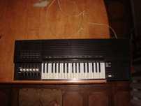 Электроорган пианино Bontempi B 12 (Италия) рабочий, раритет хор. сост