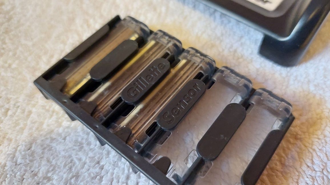 Лезвия Gillette Sensor