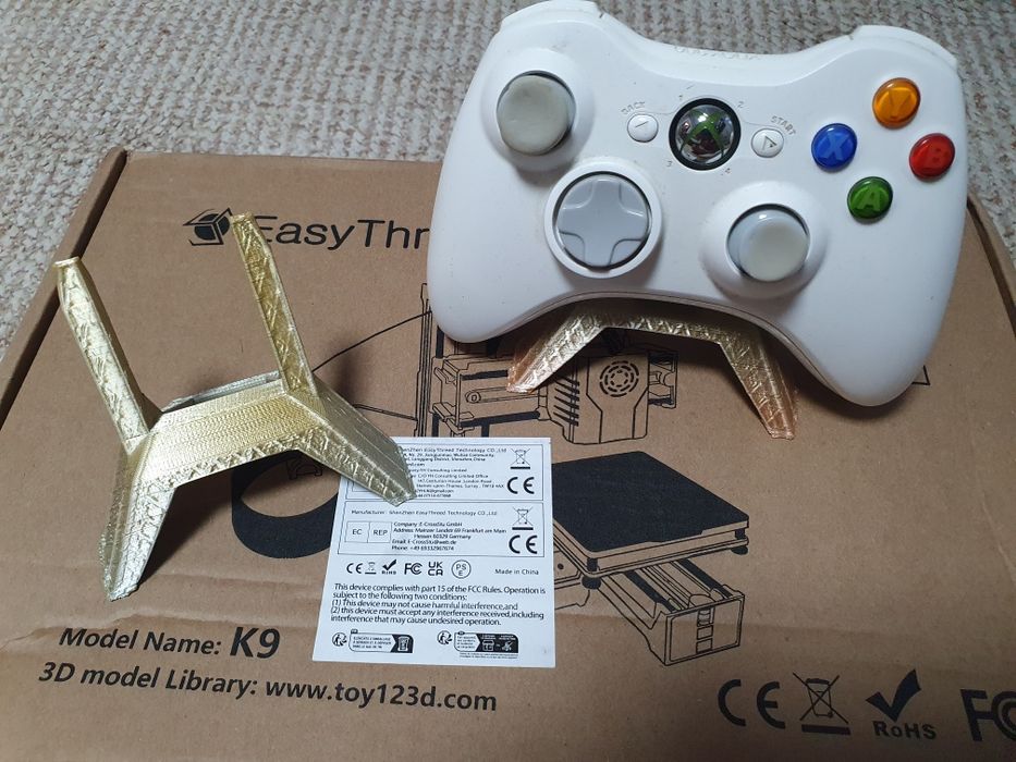 Продам 3D принтер Easy Threed K9 с нитями для печати