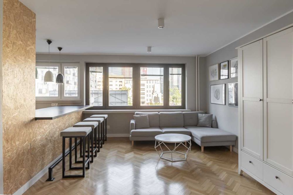 Nowoczesne mieszkanie przy Złotych Tarasach z opłatami w cenie - ENG