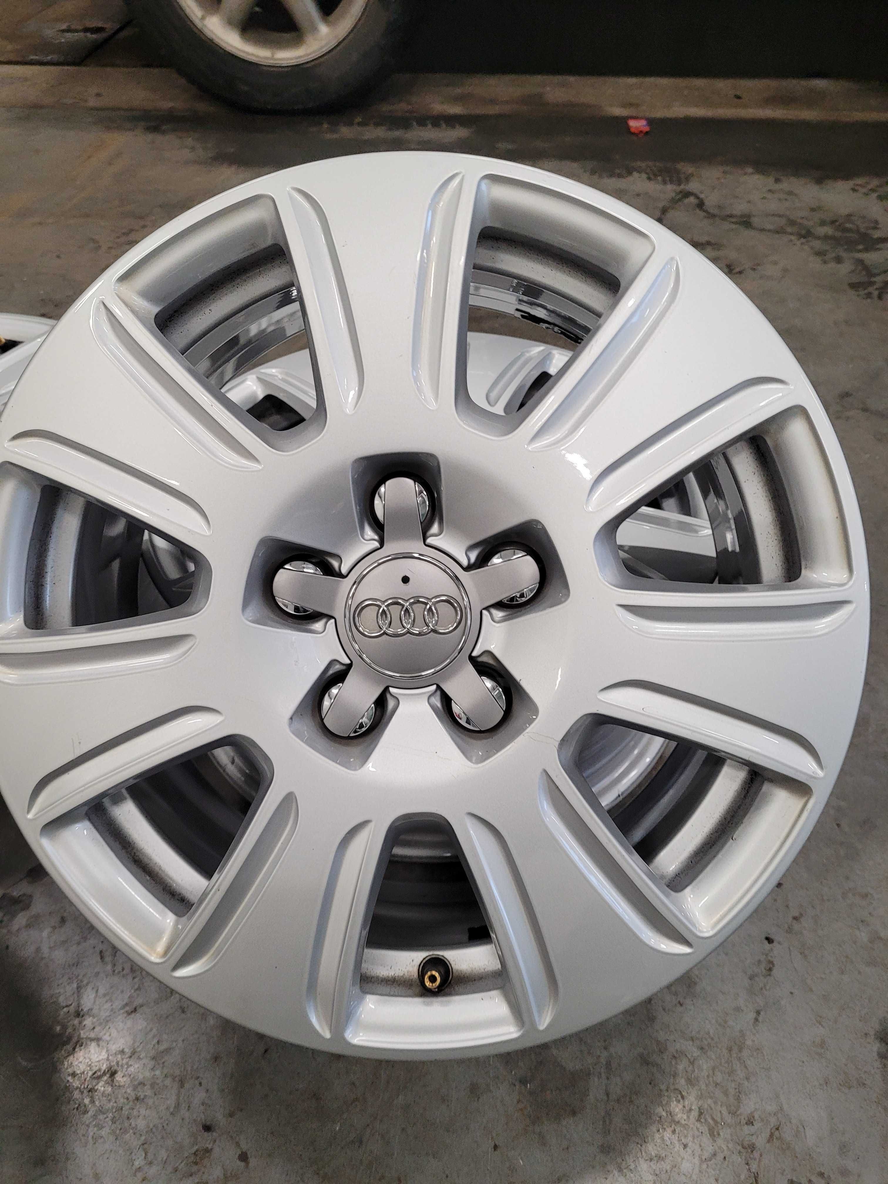 Komplet felg Audi R 16 rozstaw 5x112 ET 33 J 6,5