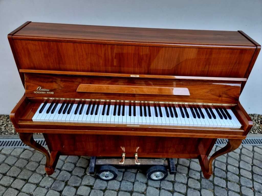 Pianino Nordiska Classica 112cm RENNER 1977r CIEMNY BRĄZOWY połysk