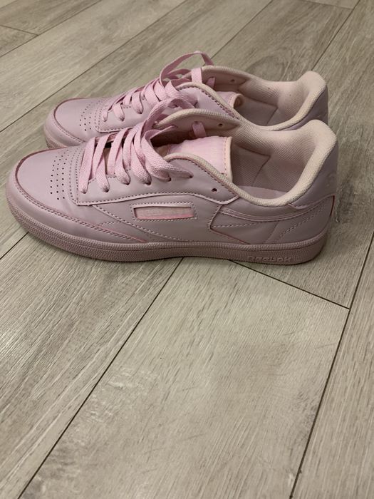 Кросівки жіночі Reebok