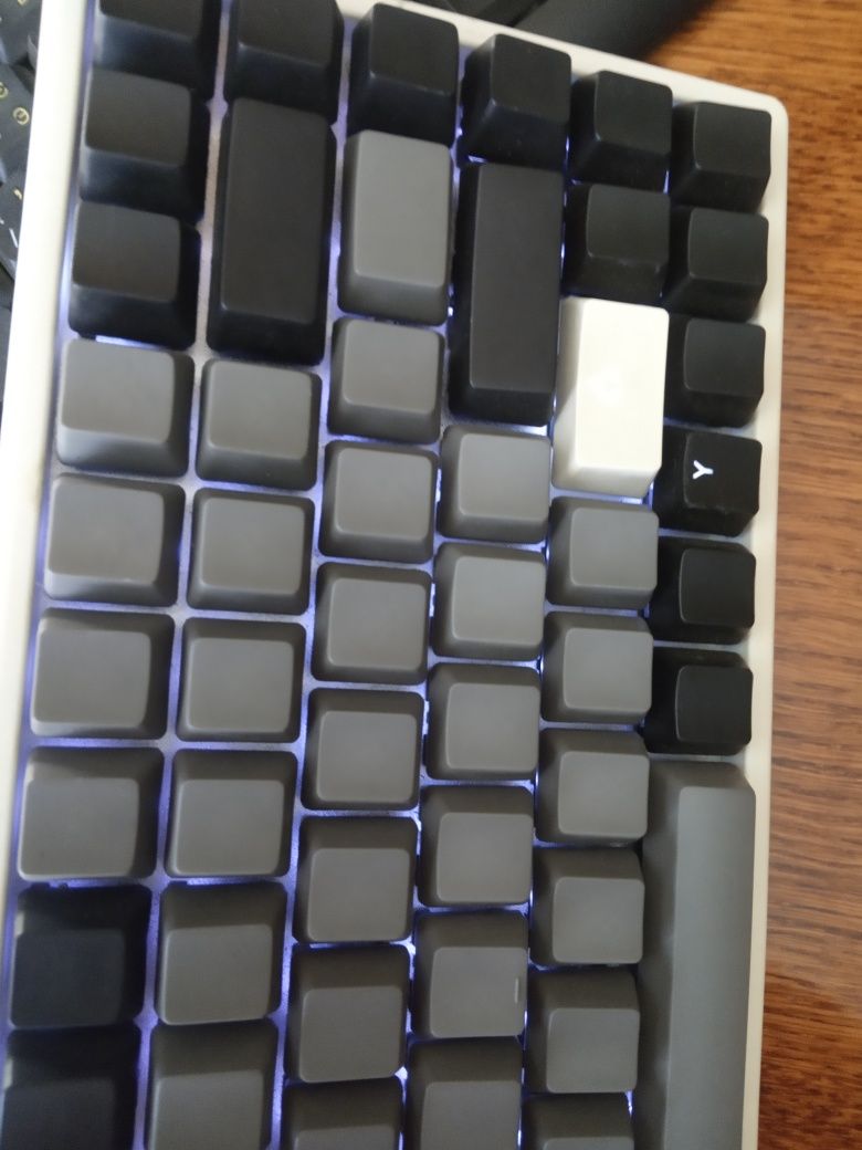 Ігрова клавіатура Drevo Gramp 84-key mechanical keyboard