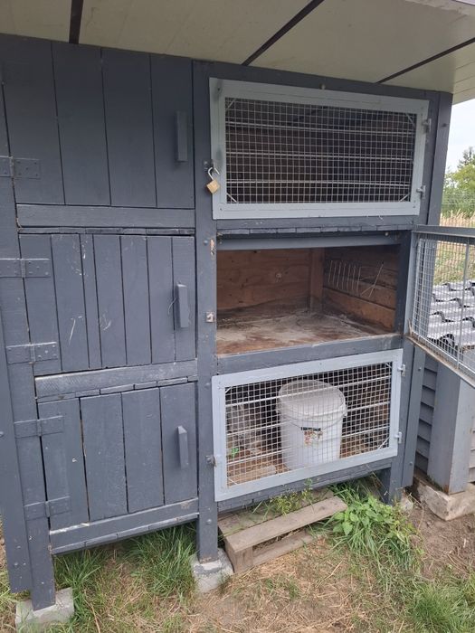 Duża ocieplana klatka dla królików