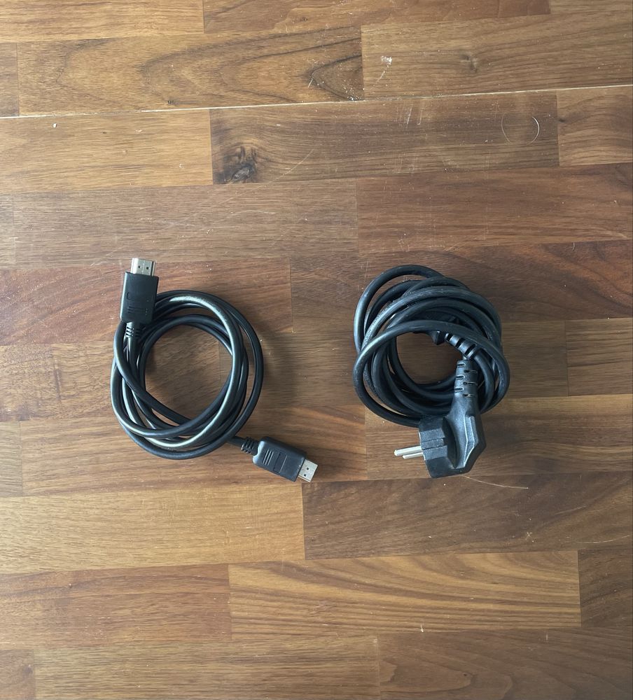 Ps4 Pro + 2 comandos + 6 jogos + cabos