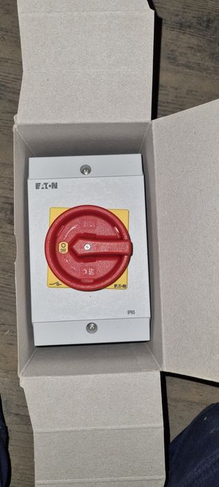 Włącznik Eaton...