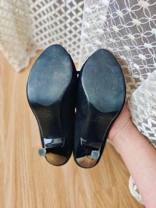 Туфлі чорні замшеві