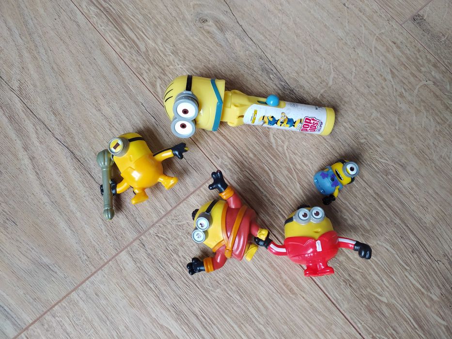 Minionki minions zabawki figurki zestaw bajka