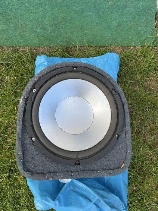 Tuba samochodowa, subwoofer